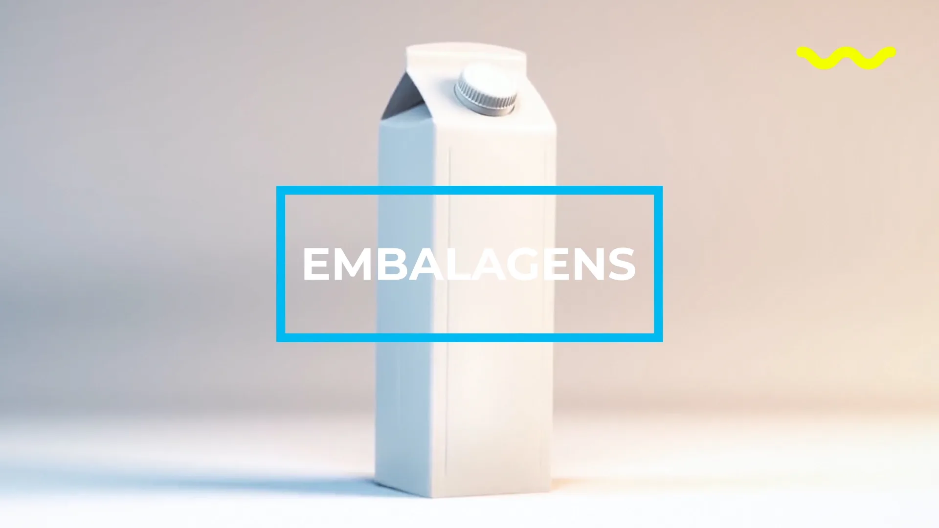 Tetrapak Sempre no Amarelo — video still of a white milk carton with Embalagens title box