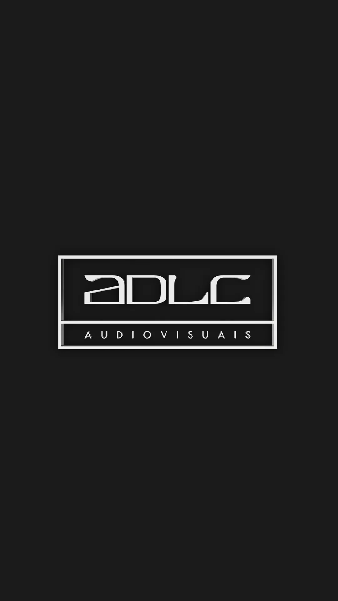 ADLC – Audiovisuais — white ADLC Audiovisuais logo on a tall dark panel